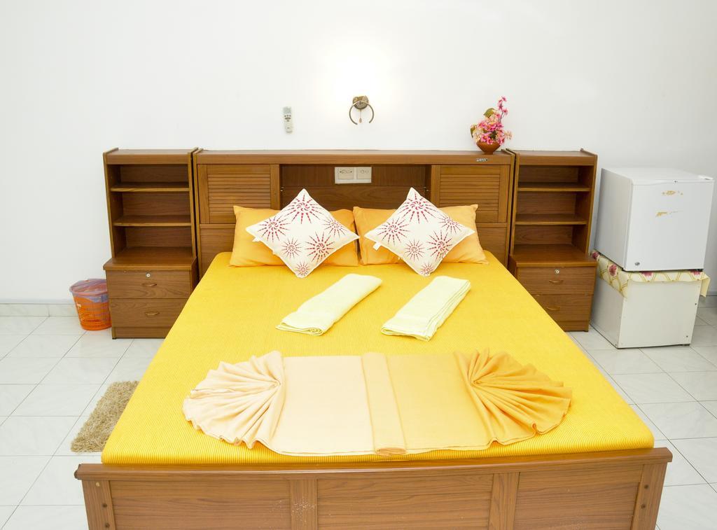 Latheena Weligama