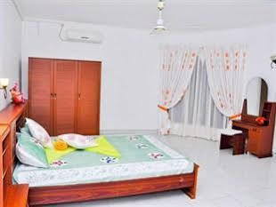 Resort Latheena 2*